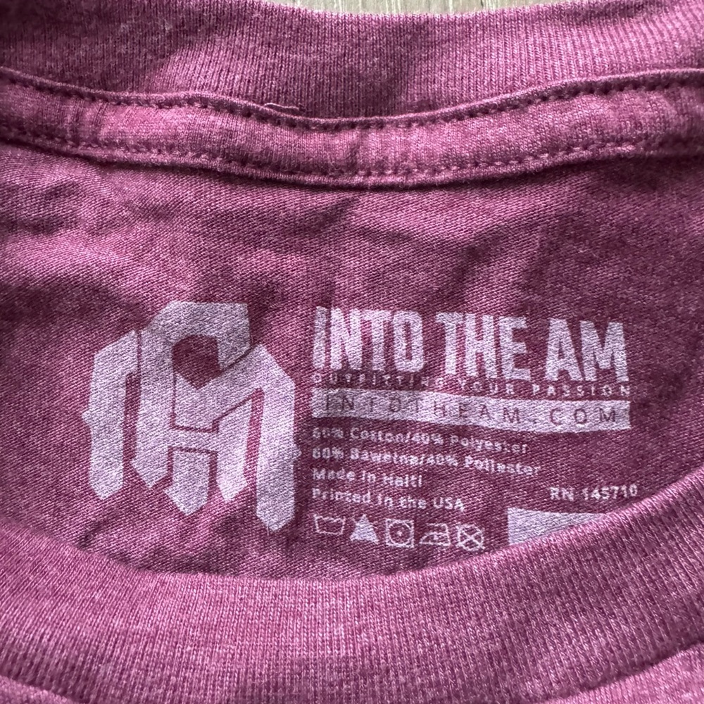 Into the Am basic tee - Picture 2 of 5
